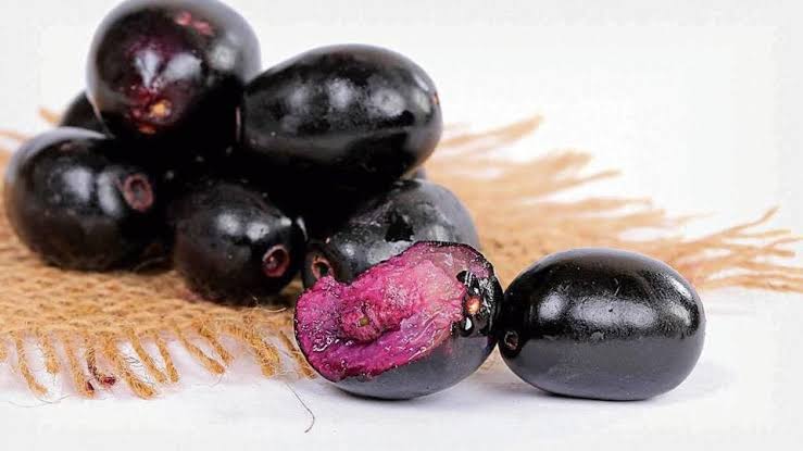 Health Benefits of Jamun : जामुन खाने से मिलते है यह खास तरह के फायदे।