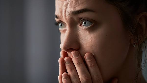 Crying Benefits : रोने होते है कई तरह के फायदे, मिलती है राहत।